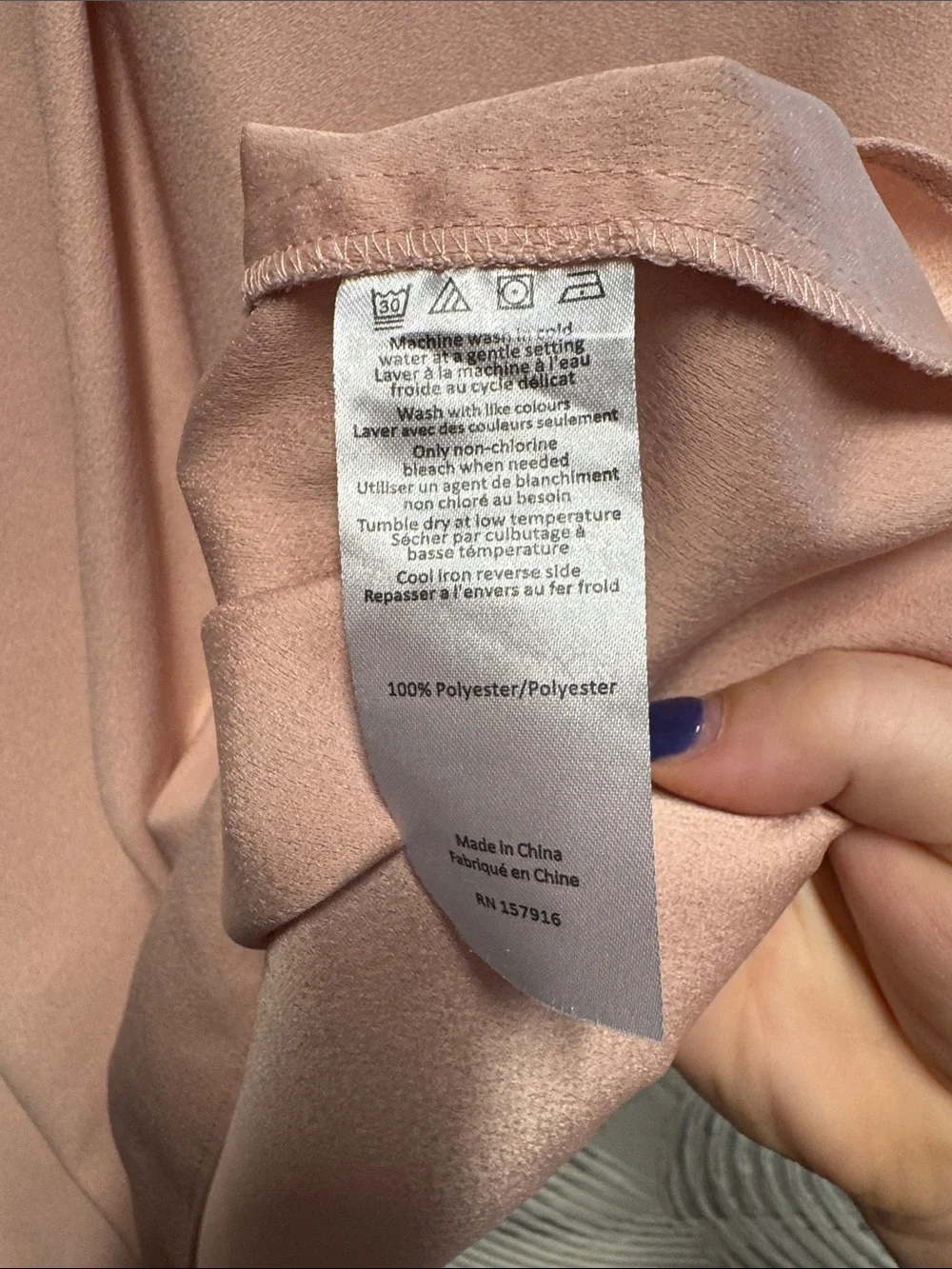 Halogen Blush Pink V-Neck Pleated Sleeveless Top N0462